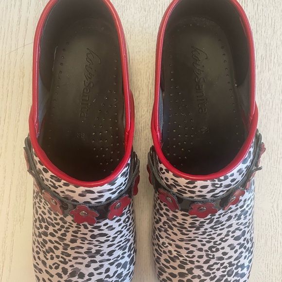 Koi by Sanita Professional Poppy Leopard Clogs Sz 38 - Picture 5 of 8